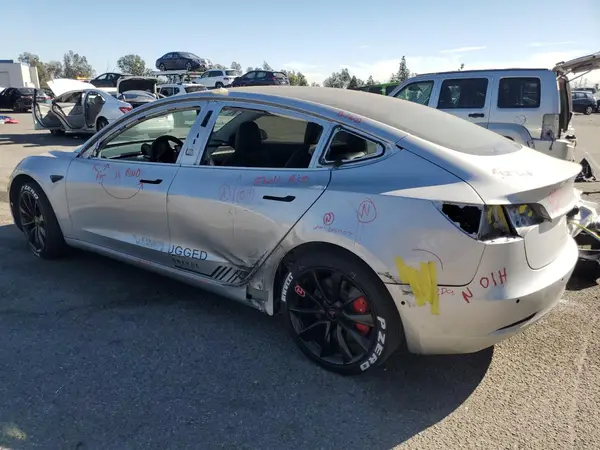 5YJ3E1EA3JF077289 2018 TESLA MODEL 3 - Image 2