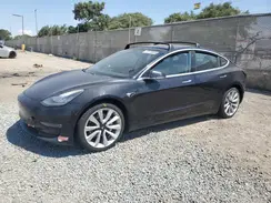 5YJ3E1EA3JF092696 2018 TESLA MODEL 3