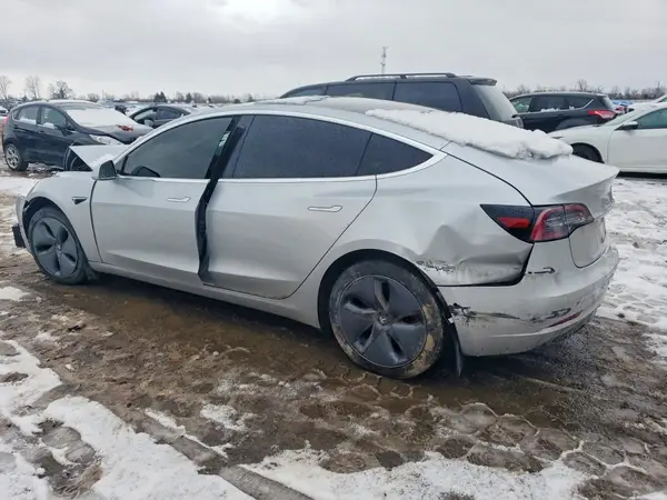 5YJ3E1EA3JF095727 2018 TESLA MODEL 3 - Image 2