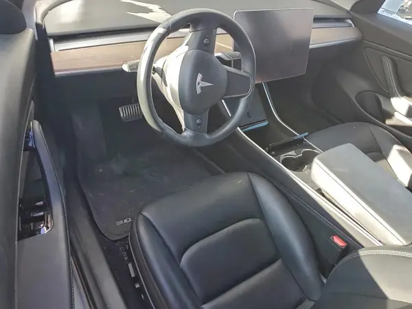 5YJ3E1EA3JF098675 2018 TESLA MODEL 3 - Image 8