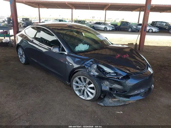 5YJ3E1EA3JF101509 2018 TESLA MODEL 3 - Image 1