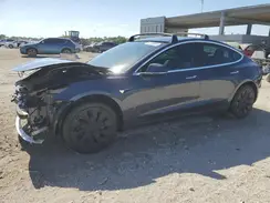 5YJ3E1EA3JF102076 2018 TESLA MODEL 3