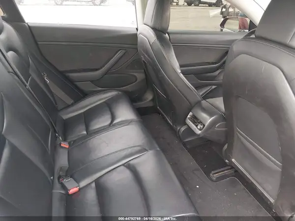 5YJ3E1EA3JF102952 2018 TESLA MODEL 3 - Image 8