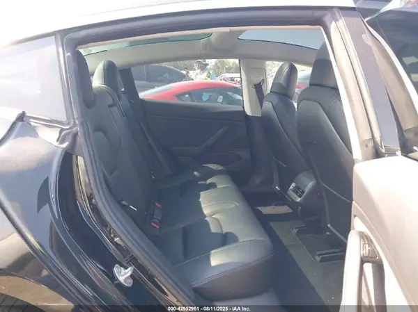 5YJ3E1EA3JF123123 2018 TESLA MODEL 3 - Image 8