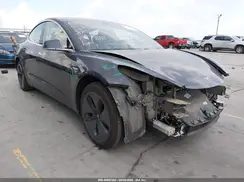 5YJ3E1EA3JF123753 2018 TESLA MODEL 3