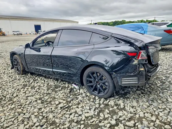 5YJ3E1EA3JF152184 2018 TESLA MODEL 3 - Image 2