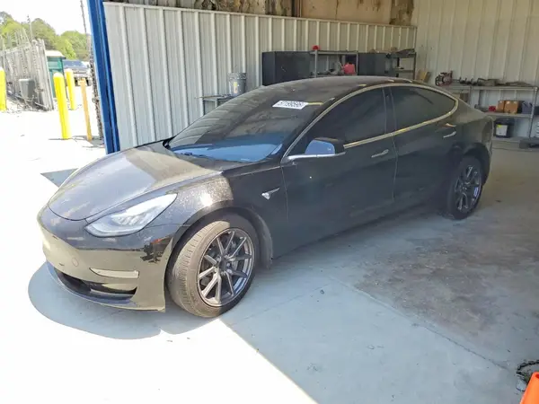 5YJ3E1EA3JF152248 2018 TESLA MODEL 3 - Image 1