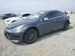 5YJ3E1EA3JF153500 2018 TESLA MODEL 3
