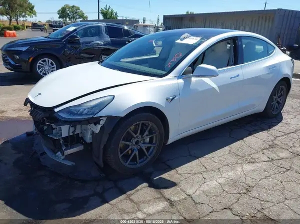 5YJ3E1EA3JF155473 2018 TESLA MODEL 3 - Image 2