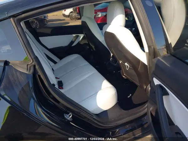 5YJ3E1EA3JF155859 2018 TESLA MODEL 3 - Image 8