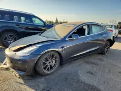 5YJ3E1EA3JF157661 2018 TESLA MODEL 3