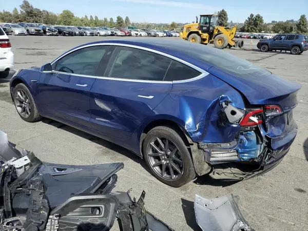 5YJ3E1EA3JF160611 2018 TESLA MODEL 3 - Image 2