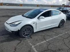 5YJ3E1EA3JF161709 2018 TESLA MODEL 3