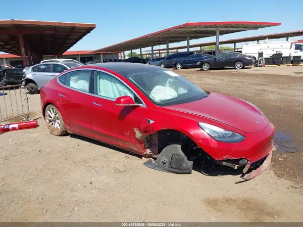 5YJ3E1EA3JF163654 2018 TESLA MODEL 3 - Image 1