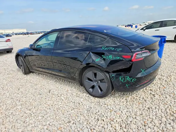 5YJ3E1EA3JF166022 2018 TESLA MODEL 3 - Image 2