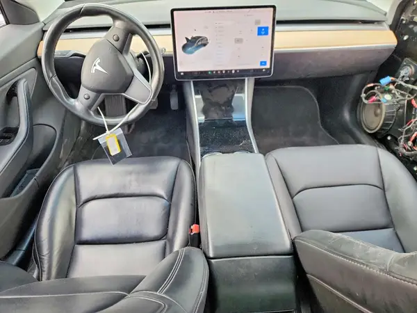 5YJ3E1EA3JF166070 2018 TESLA MODEL 3 - Image 8