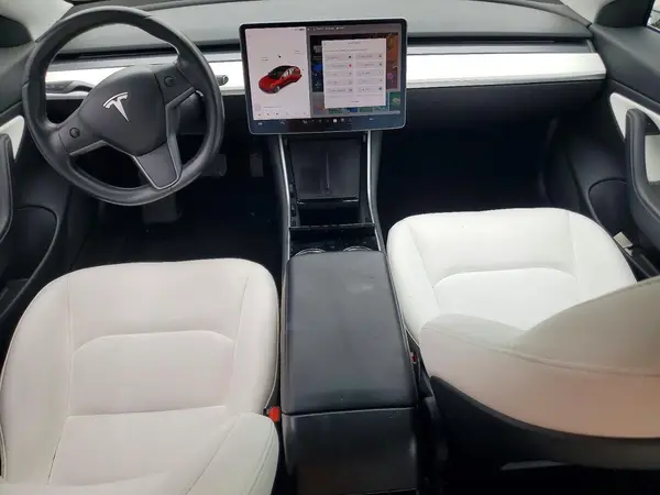 5YJ3E1EA3JF169325 2018 TESLA MODEL 3 - Image 8