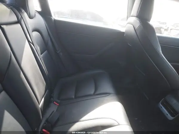 5YJ3E1EA3JF172435 2018 TESLA MODEL 3 - Image 8