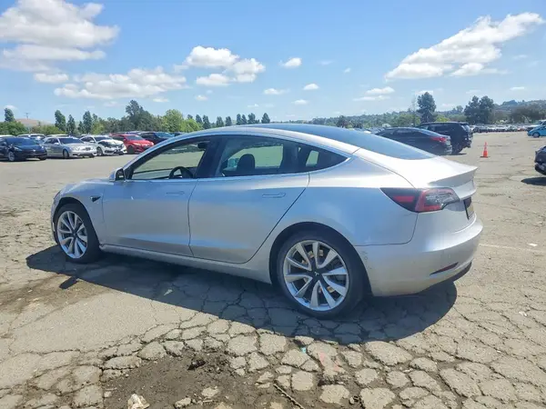 5YJ3E1EA3JF172564 2018 TESLA MODEL 3 - Image 2