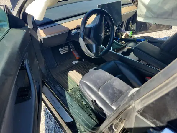 5YJ3E1EA3JF176243 2018 TESLA MODEL 3 - Image 8