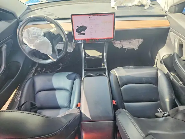 5YJ3E1EA3KF296786 2019 TESLA MODEL 3 - Image 8
