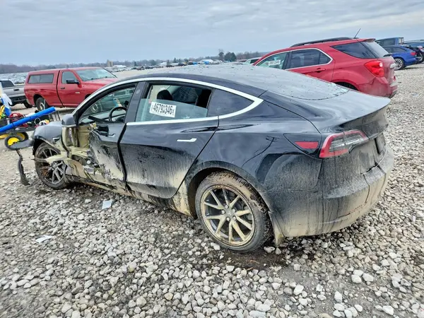 5YJ3E1EA3KF296903 2019 TESLA MODEL 3 - Image 2