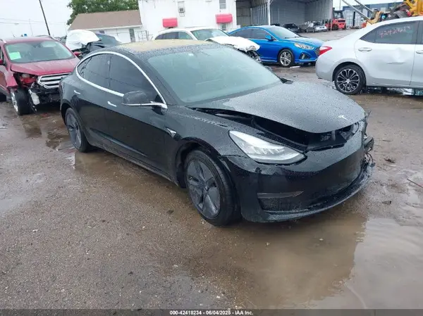 5YJ3E1EA3KF297565 2019 TESLA MODEL 3 - Image 1