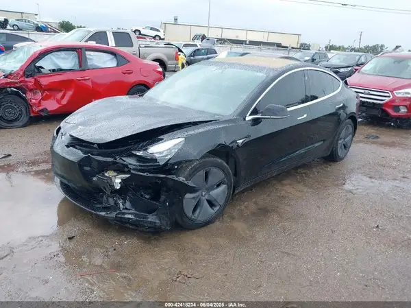 5YJ3E1EA3KF297565 2019 TESLA MODEL 3 - Image 2