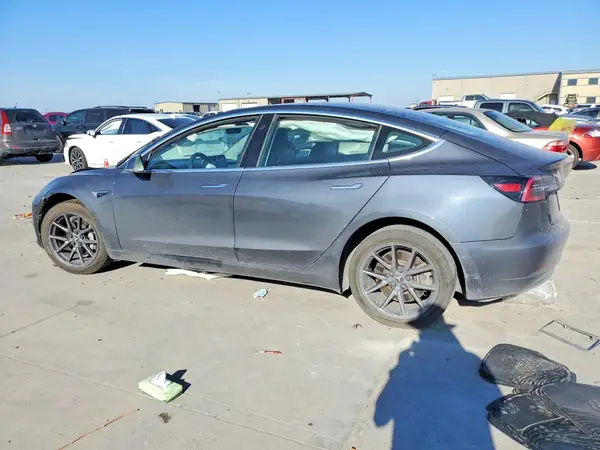 5YJ3E1EA3KF299090 2019 TESLA MODEL 3 - Image 2