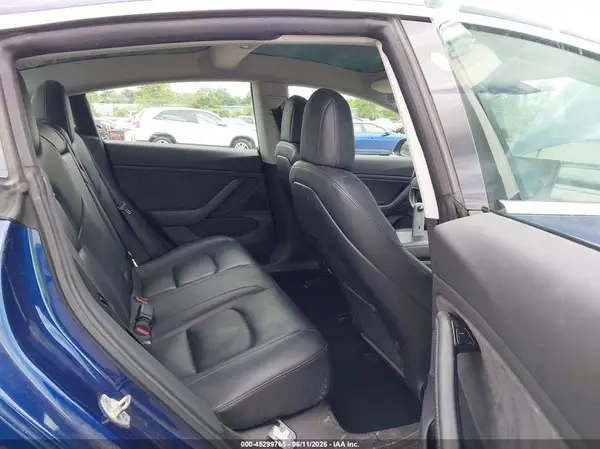 5YJ3E1EA3KF299526 2019 TESLA MODEL 3 - Image 8