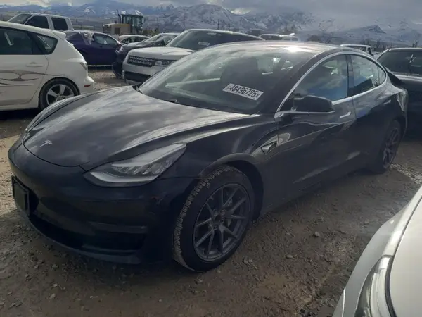 5YJ3E1EA3KF304384 2019 TESLA MODEL 3 - Image 1