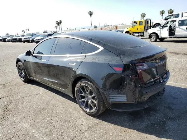 5YJ3E1EA3KF304997 2019 TESLA MODEL 3 - Image 2