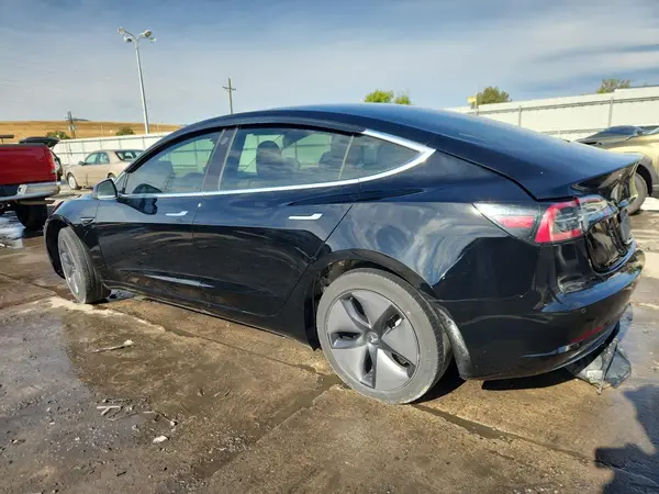 5YJ3E1EA3KF305549 2019 TESLA MODEL 3 - Image 2