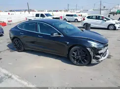 5YJ3E1EA3KF305924 2019 TESLA MODEL 3