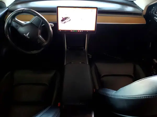 5YJ3E1EA3KF306068 2019 TESLA MODEL 3 - Image 8