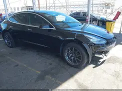 5YJ3E1EA3KF306877 2019 TESLA MODEL 3