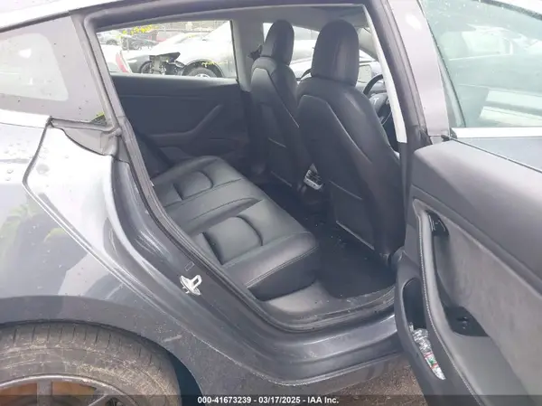 5YJ3E1EA3KF307415 2019 TESLA MODEL 3 - Image 8