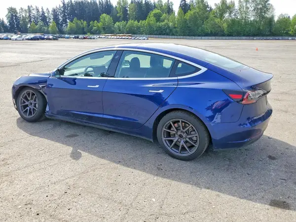 5YJ3E1EA3KF308841 2019 TESLA MODEL 3 - Image 2