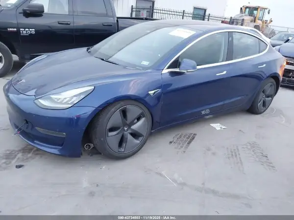 5YJ3E1EA3KF309178 2019 TESLA MODEL 3 - Image 2