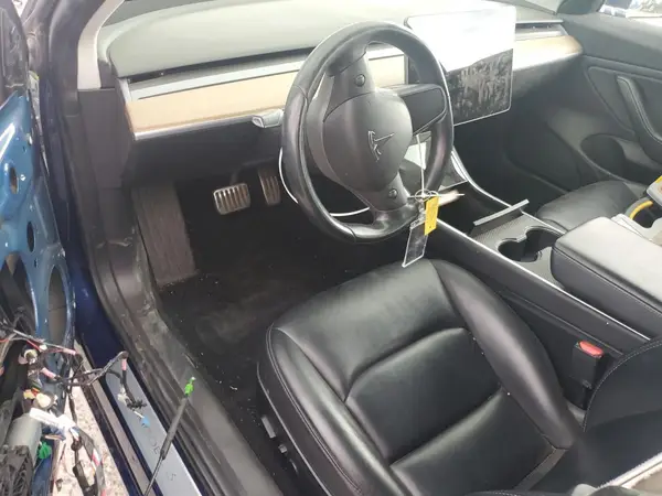 5YJ3E1EA3KF309357 2019 TESLA MODEL 3 - Image 8