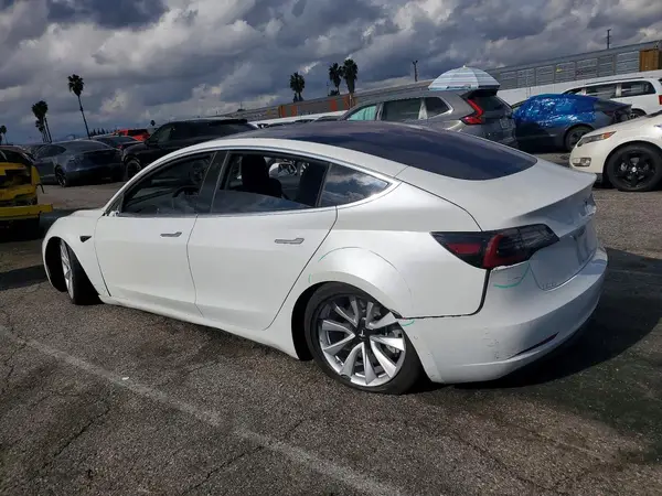 5YJ3E1EA3KF311710 2019 TESLA MODEL 3 - Image 2