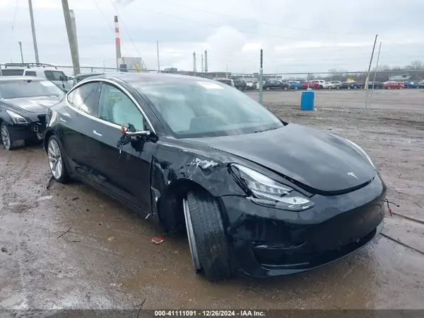 5YJ3E1EA3KF315112 2019 TESLA MODEL 3 - Image 1