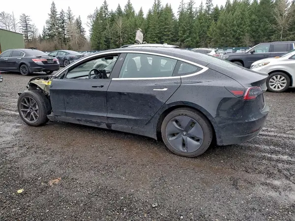 5YJ3E1EA3KF316759 2019 TESLA MODEL 3 - Image 2