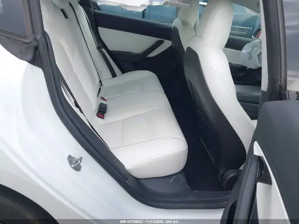5YJ3E1EA3KF317989 2019 TESLA MODEL 3 - Image 8