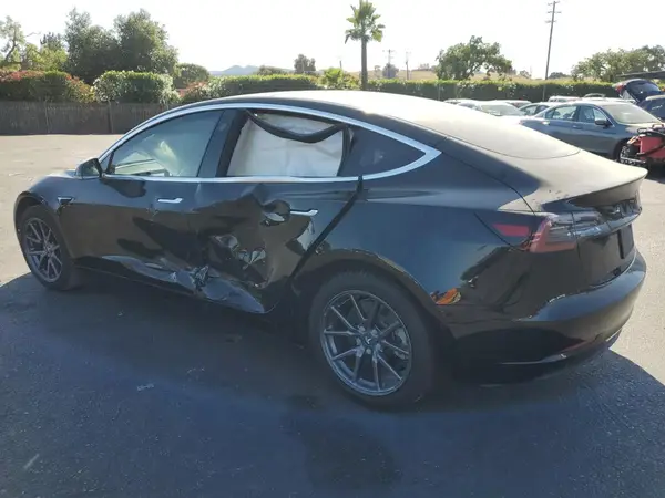 5YJ3E1EA3KF323632 2019 TESLA MODEL 3 - Image 2
