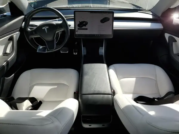 5YJ3E1EA3KF323632 2019 TESLA MODEL 3 - Image 8
