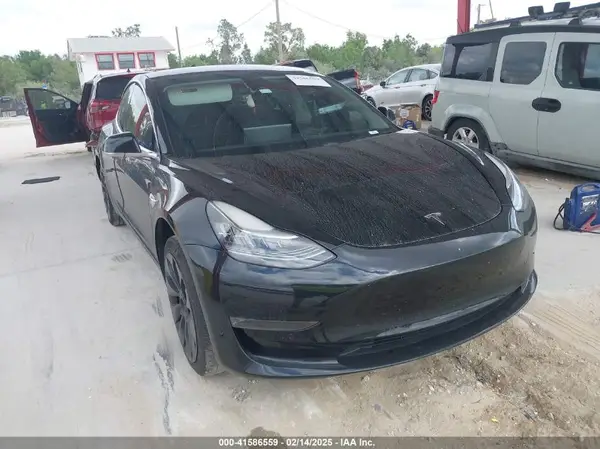 5YJ3E1EA3KF324053 2019 TESLA MODEL 3 - Image 1