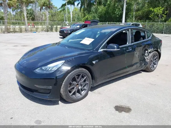 5YJ3E1EA3KF324263 2019 TESLA MODEL 3 - Image 2