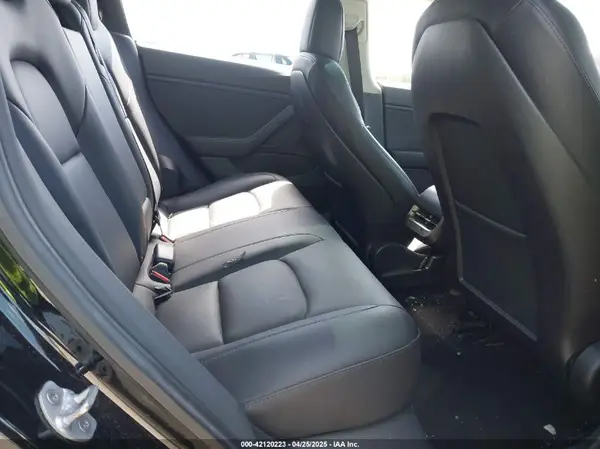 5YJ3E1EA3KF324263 2019 TESLA MODEL 3 - Image 8