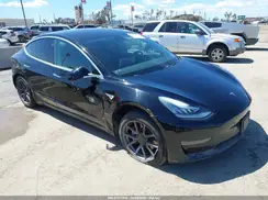 5YJ3E1EA3KF325056 2019 TESLA MODEL 3